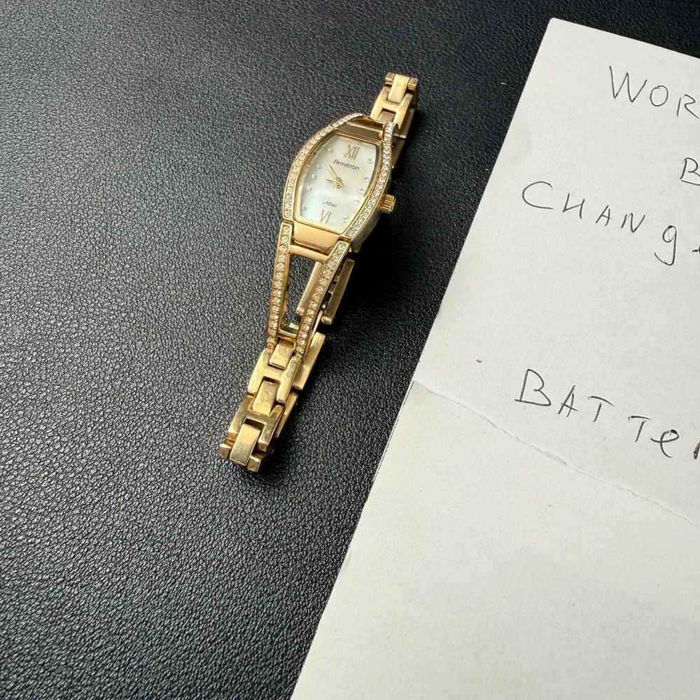 Armitron‎ 75/3530GP Womens Crystal Accented Gold Tone Quartz Watch NEEDS BATTERY